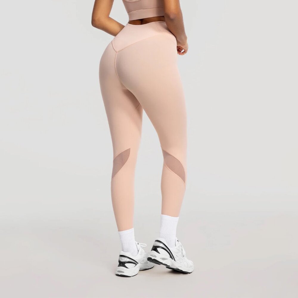 BetterMe High-Stretch Performance Leggings in Seashell